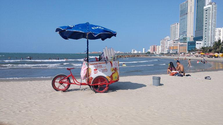 playa frente al edificio palmetto uno en Bocagrande Cartagena
